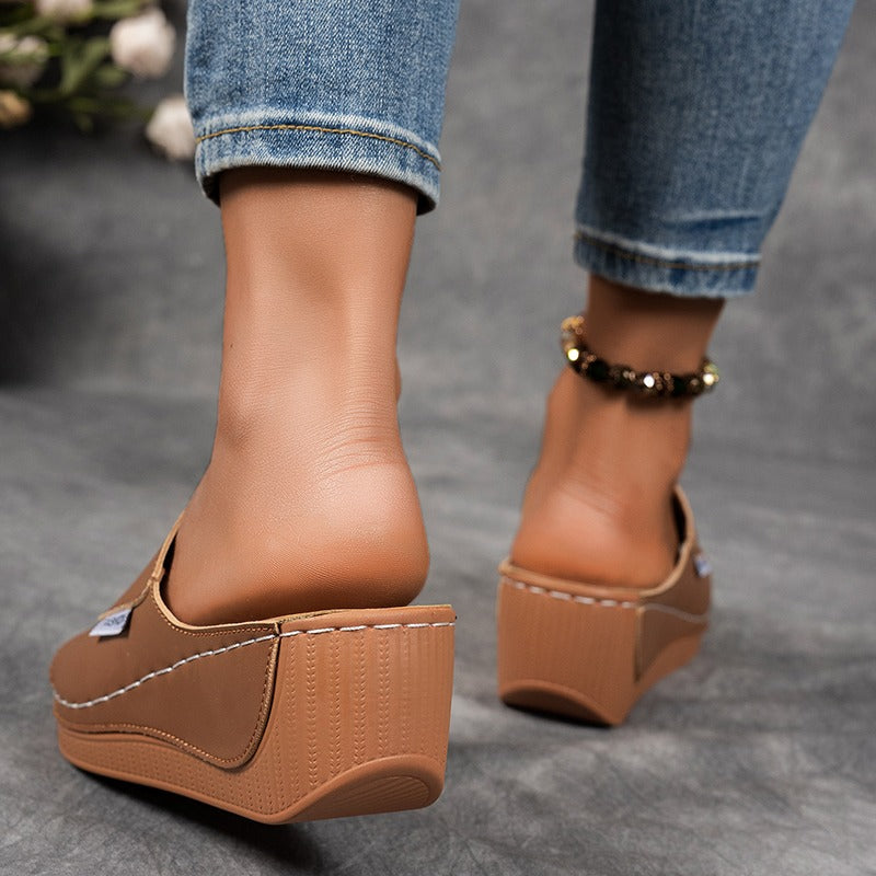 🔥Last Day Promotion 50% OFF - Women's Comfortable Thick Sole Arch Support Leather Slippers