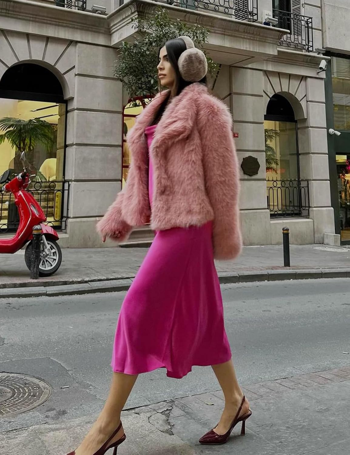 Flygo Women's Faux Fur Coat Fluffy Faux Fur Jacket Long Sleeve Lapel Furry Winter Jackets Shaggy Parka Short Coat